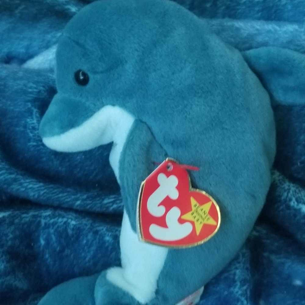 Echo beanie baby